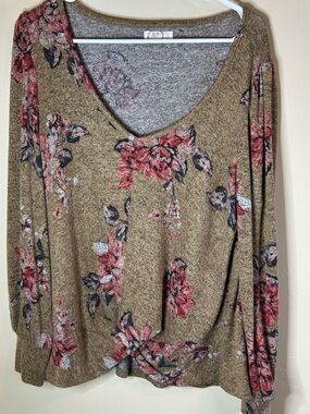 Maurices MEDIUM Soft Floral V-Neck Long Sleeve Top with Twisted Hem